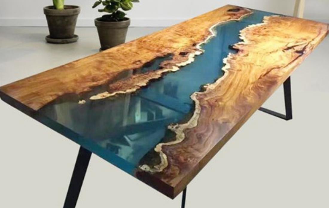 環(huán)氧水晶滴膠與木材的完美結(jié)合：制作獨一無二的家具